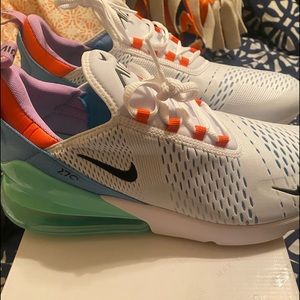 Nike 270s!